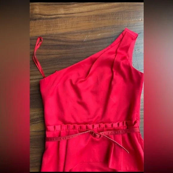 Very beautiful and stylish dress from Monoukian. - Picture 5 of 12